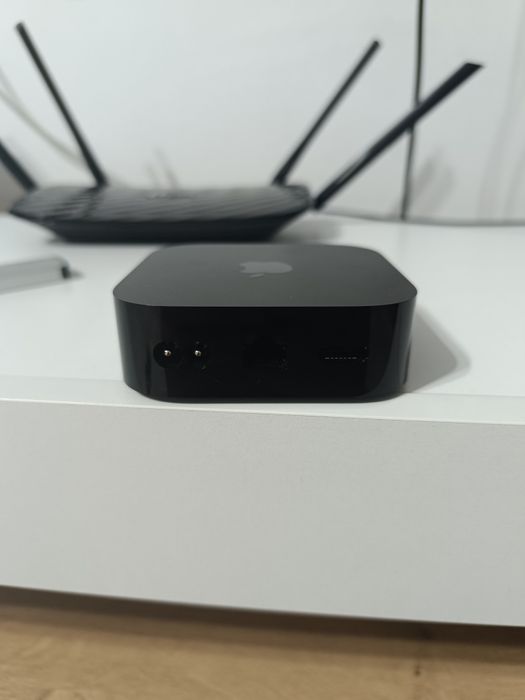 Продам Apple tv 4 k 3/128