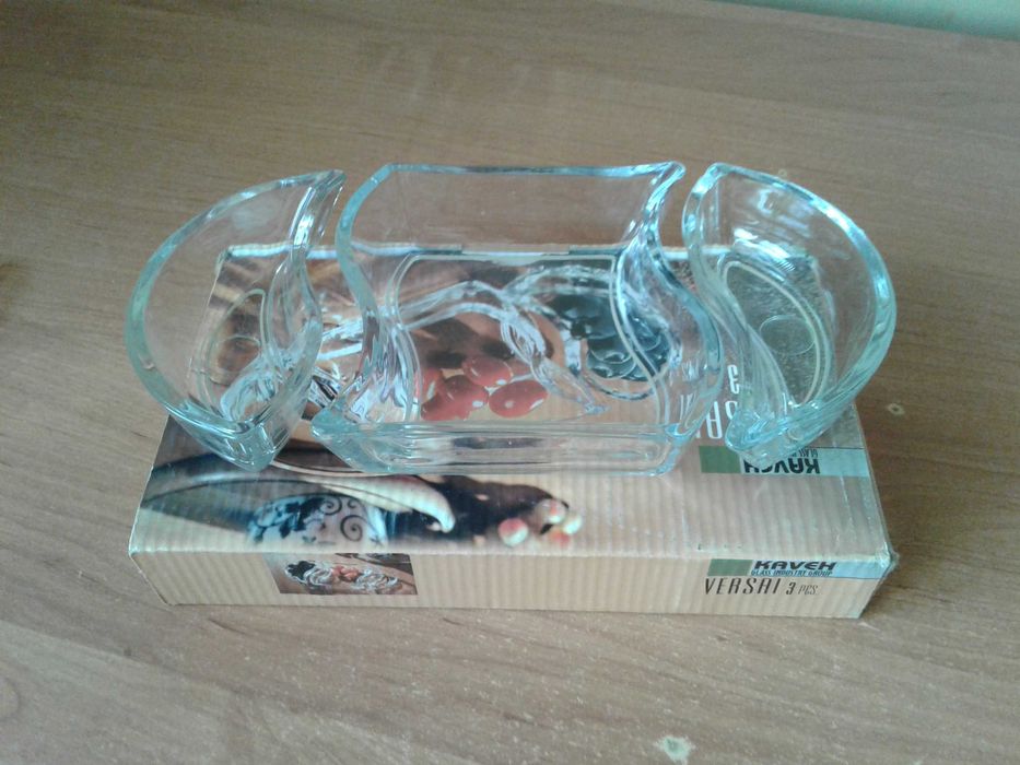 Менажница, посуда для ягод и других мелких продуктов