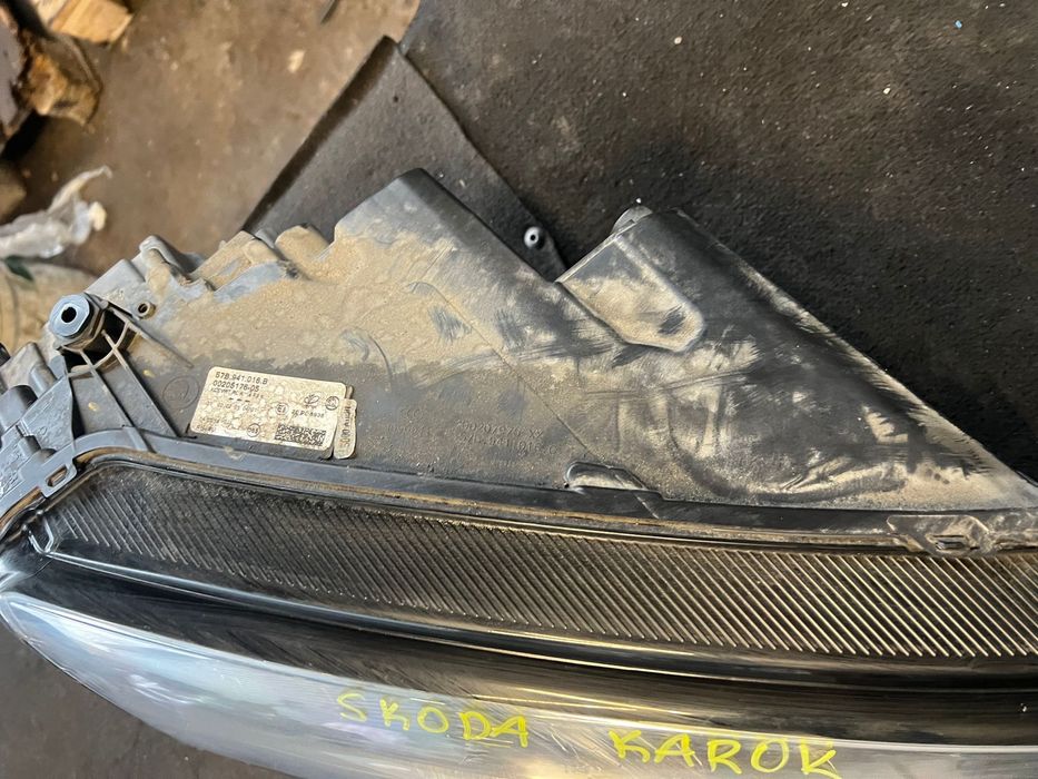 Десен фар за Шкода Skoda Karok 57B941016B