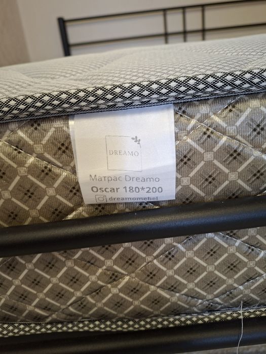 Срочно продаётся двуспальная кровать