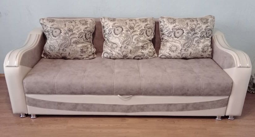 Продам диван срочно