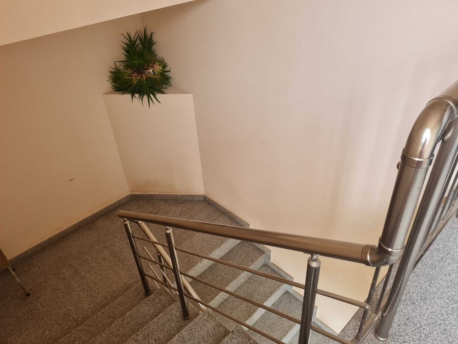 Дава се под наем Двустаен апартамент в Варна, Левски - 52 кв.м за 331.5 € - Снимка #1