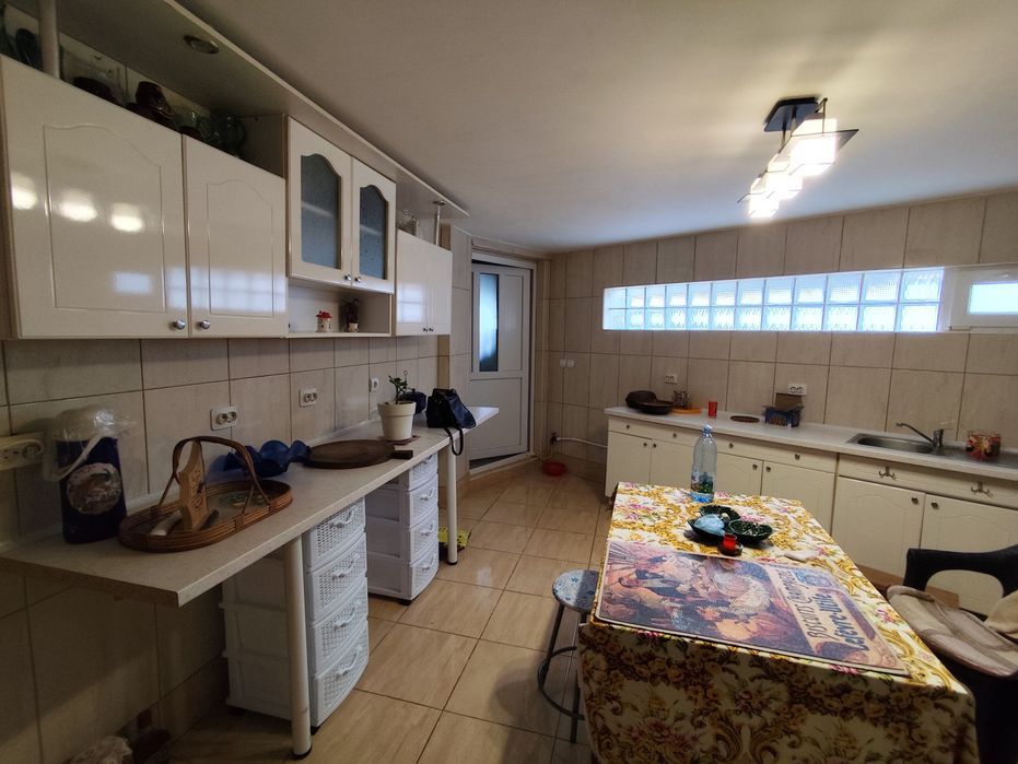 Casă de locuit, 115 mp, teren 560 mp, toate utilitățile – Bălcești,