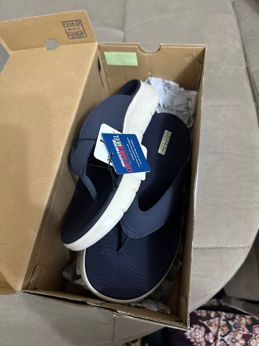 Оригинал мужсккие сланцы от Skechers brend USA