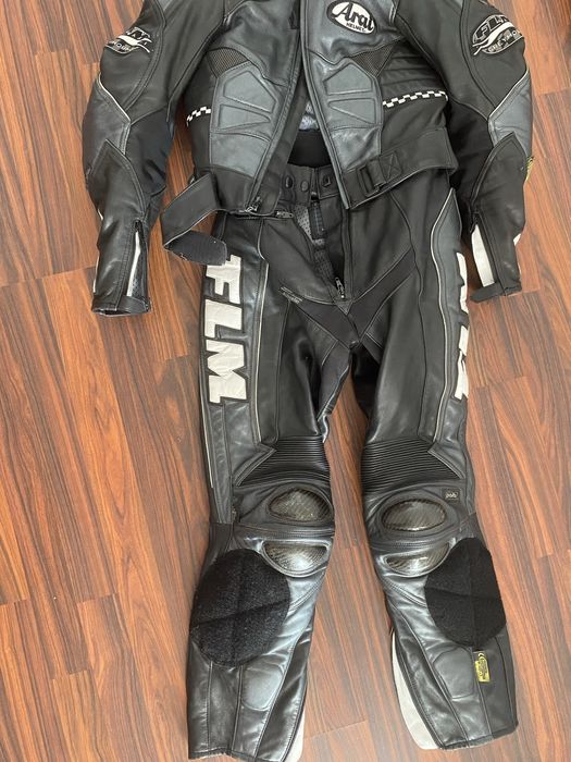Conbinezon moto FLM GREYHOUND carbon