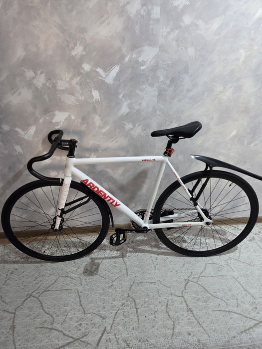Fixed gear Ardently