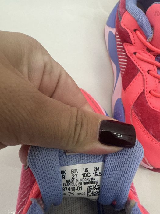 Кроссовки на девочку