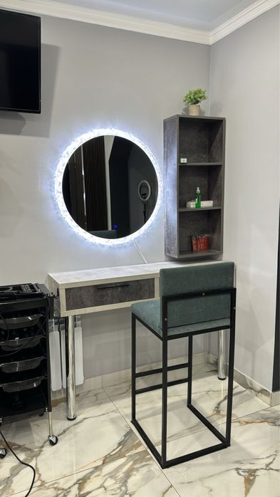 Сдам в аренду парихмахерское место!