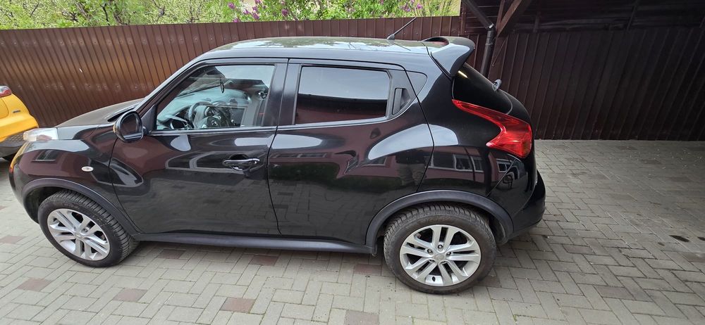 NISSAN Juke 2010