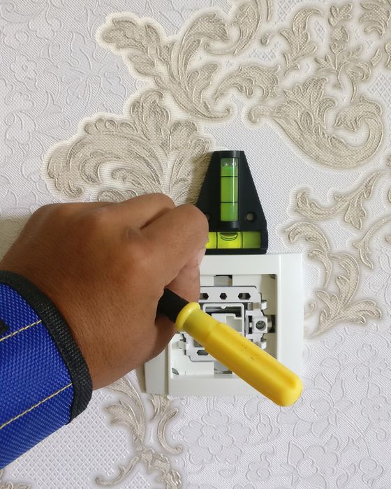 Электрик қызметі