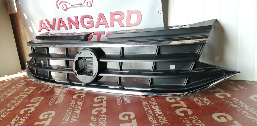 2 броя радиаторни решетки VW Tiguan 5NA 2016-