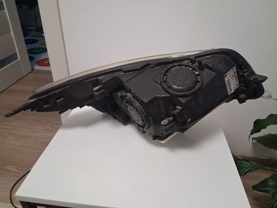 Vand faruri opel insignia