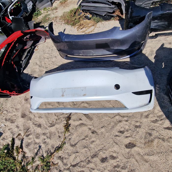 Tesla Y предна броня