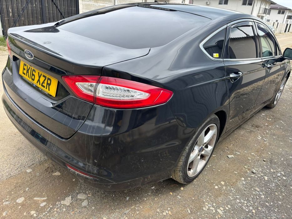 Vând haion ford mondeo mk5 sedan 20 hibrid