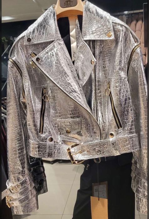 Geci de piele inedite