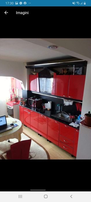 Vand mobila rosie bucatarie