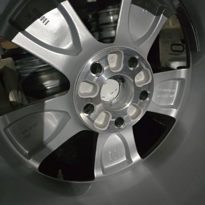 Оригинални НОВИ ДЖАНТИ за Тойота, Лексус 17 5 114.3