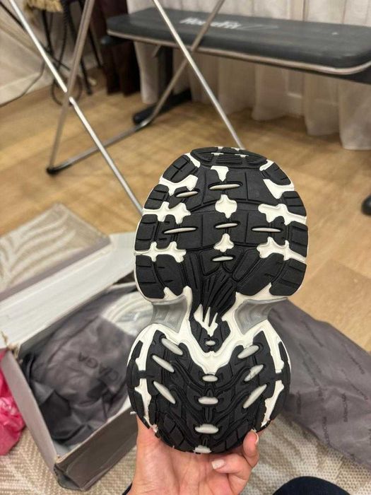 Кроссовки Balenciaga EUR38