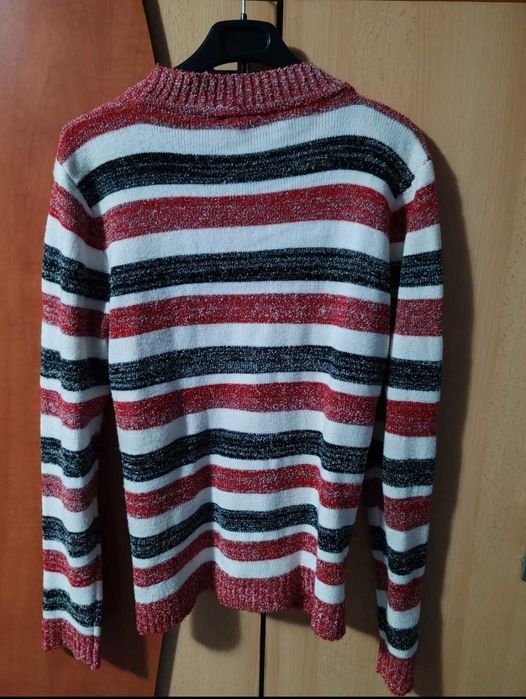 Vând pulover damă, mărimea M