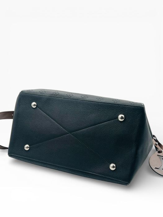 Louis Vuitton Beaubourg Hobo дамска чанта като нова