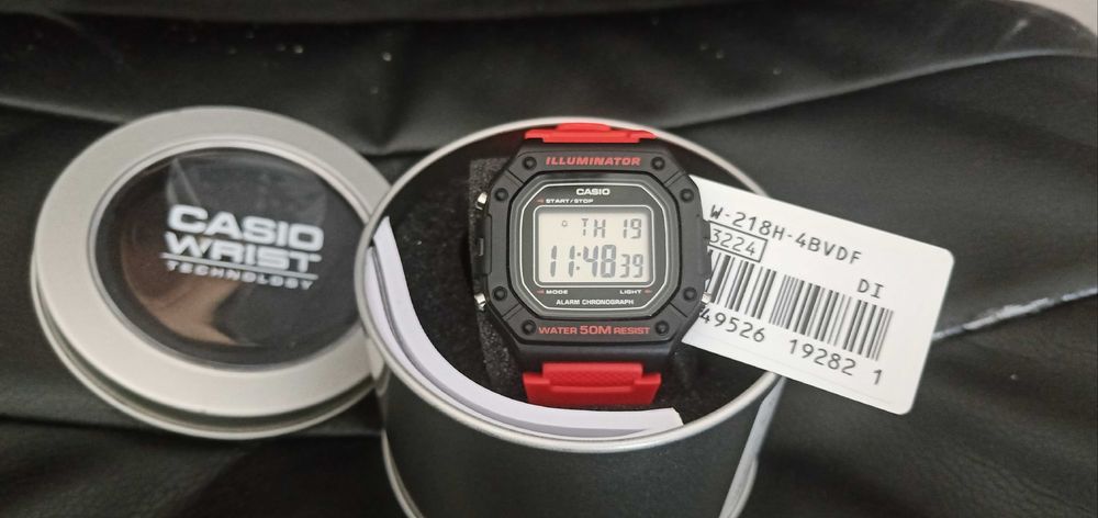 Чисто нов часовник Casio W-218H