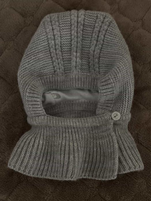 Детская весенняя шапка