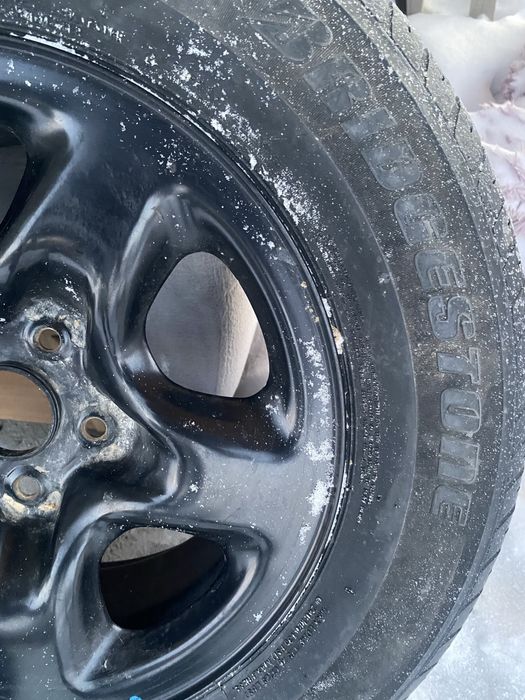 Продам запаску 215/70/16