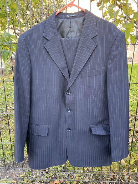 Costum Berluti marimea 54.