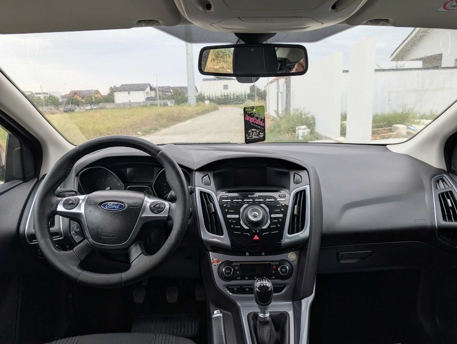 FORD Focus 2014 — imagine 3