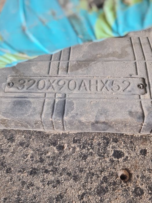 Гусеницы 320×90 AHX 52