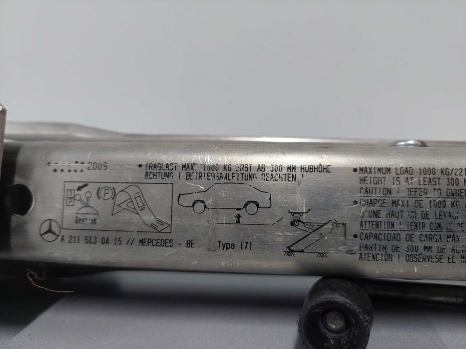 Cric AUTO Aluminiu OEM Mercedes A Class B Class CLA GLA CITAN