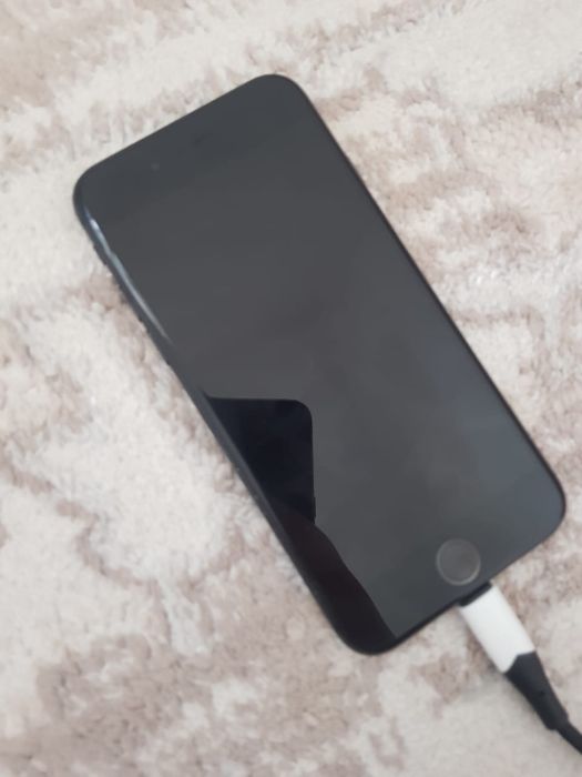 айфон се 64гб срочно 2020