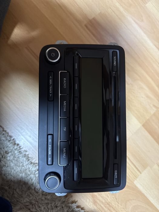 Radio CD original VW – cod 1K0 035 186 AN