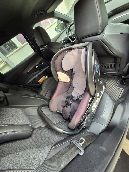 Scoica auto pentru bebe