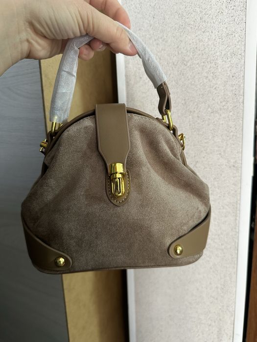 Сумка новая 8000 тг