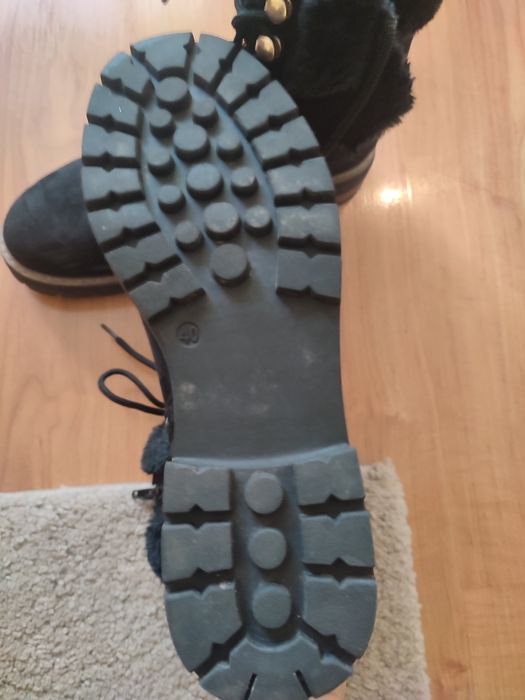 Дамски зимни боти