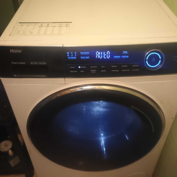 Vand sau schimb masina de spalat Haier 12kg