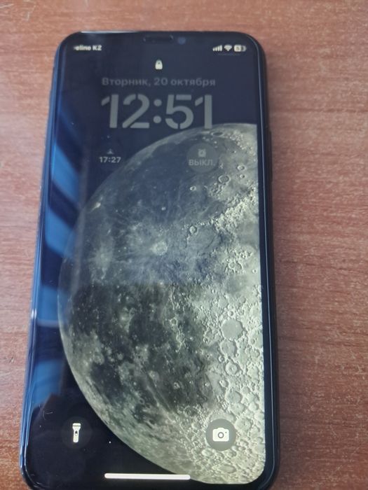 Продам айфон 11 про