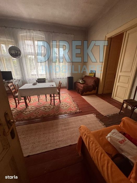 Spatiu comercial + Apartament de locuit