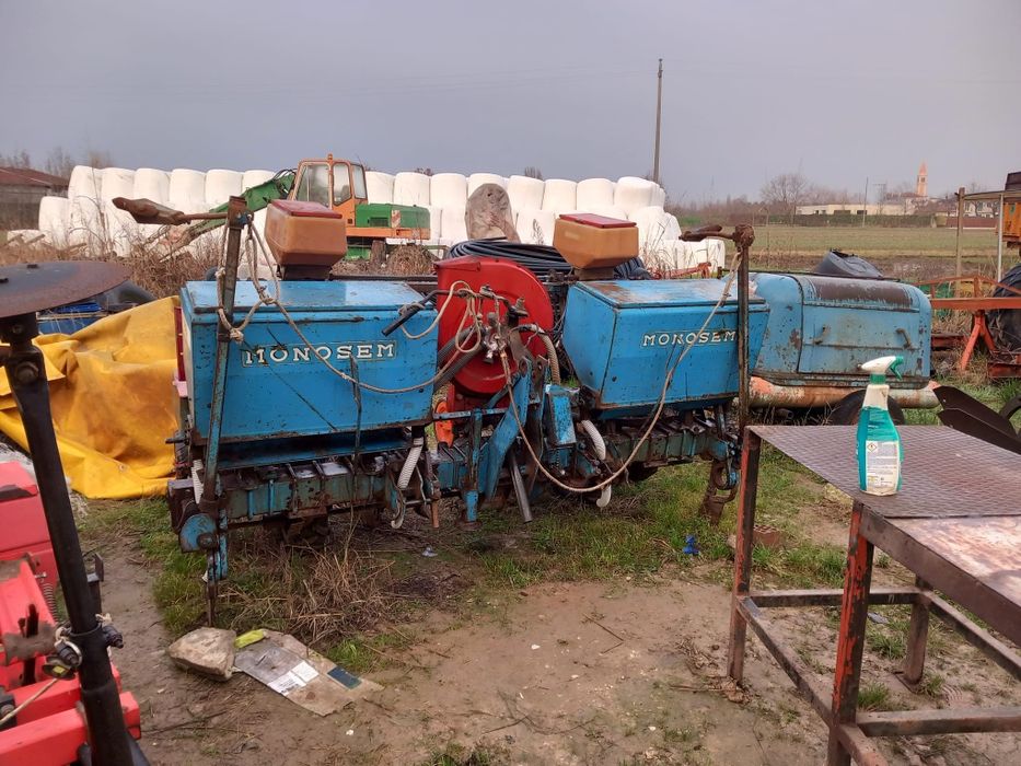 Semănătoare porumb MONOSEM pe 4 rânduri