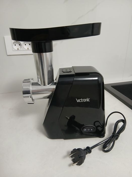 Mașină de tocat VICTRONIC