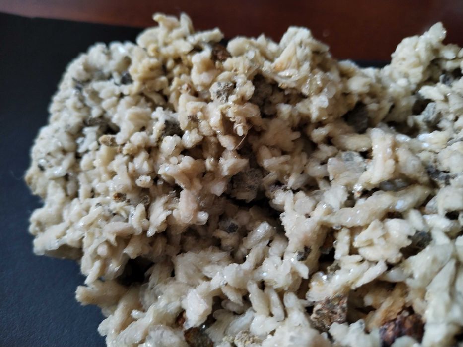 Barita, cuart, calcit cu dolomita-piesa frumoasa, cu doua fete