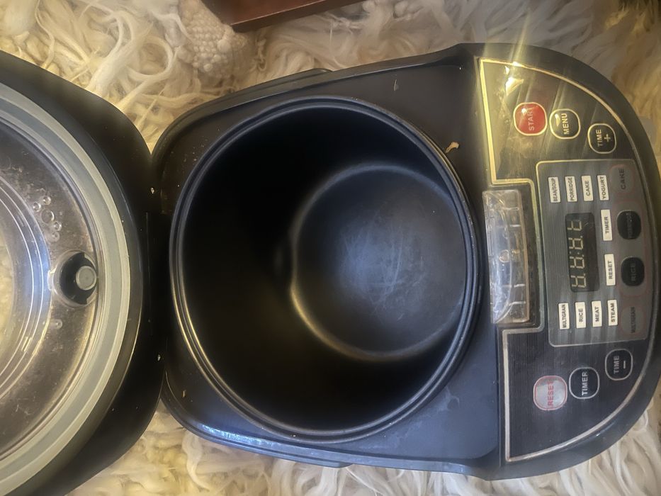 Мултикукър Redmond