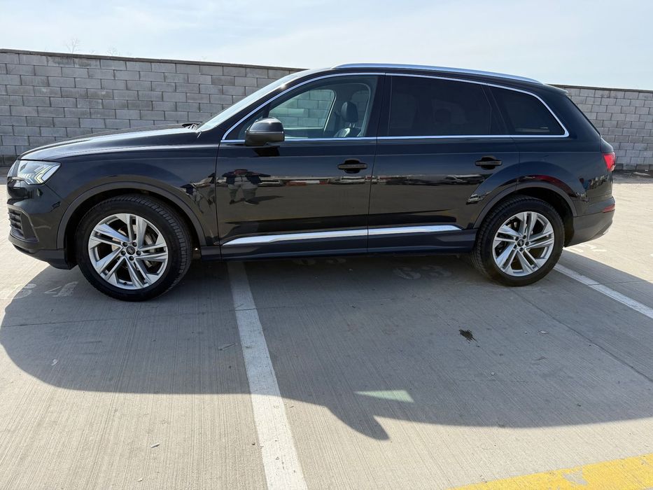 AUDI Q7 2021 — imagine 3
