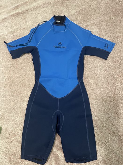 Неопрен с къси ръкави