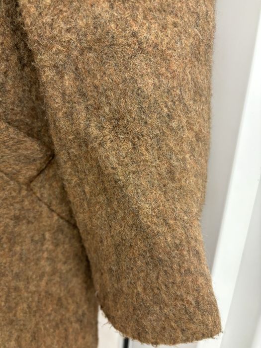 Дамско палто с дължина до коляното