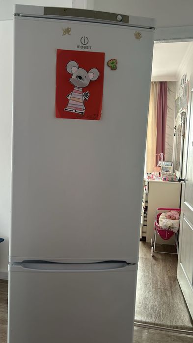 Холодильник сатылады арзан 5000 тг