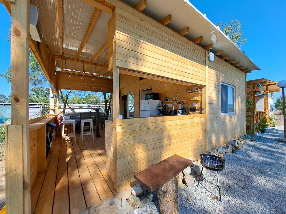 Бунгало Лимонада под наем на плаж Градина