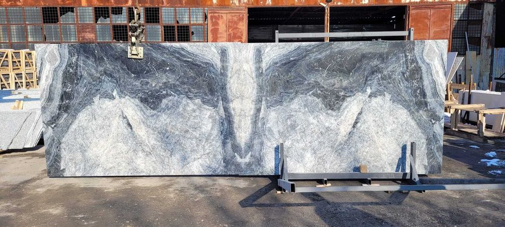 Lastre de marmura diverse culori