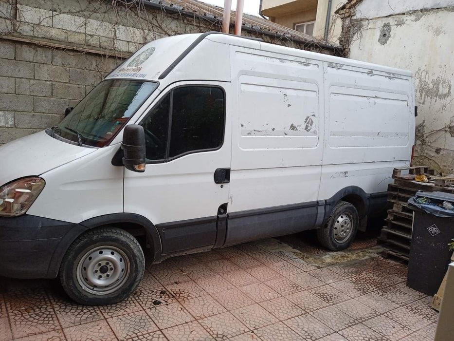 Продавам Микробус Iveco